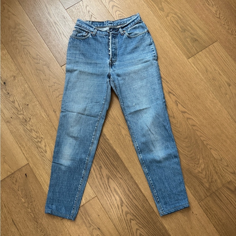 Levi’s 501 Ladies Vintage 90s / Size 9 - 26 x 29 - Made In USA - Mid-Blue Wash